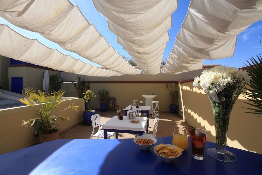Riad Infinity Sea