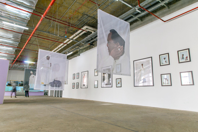 Samuel-Fosso-Black-Pope-Installation-view-Wings-LP-2017.jpeg