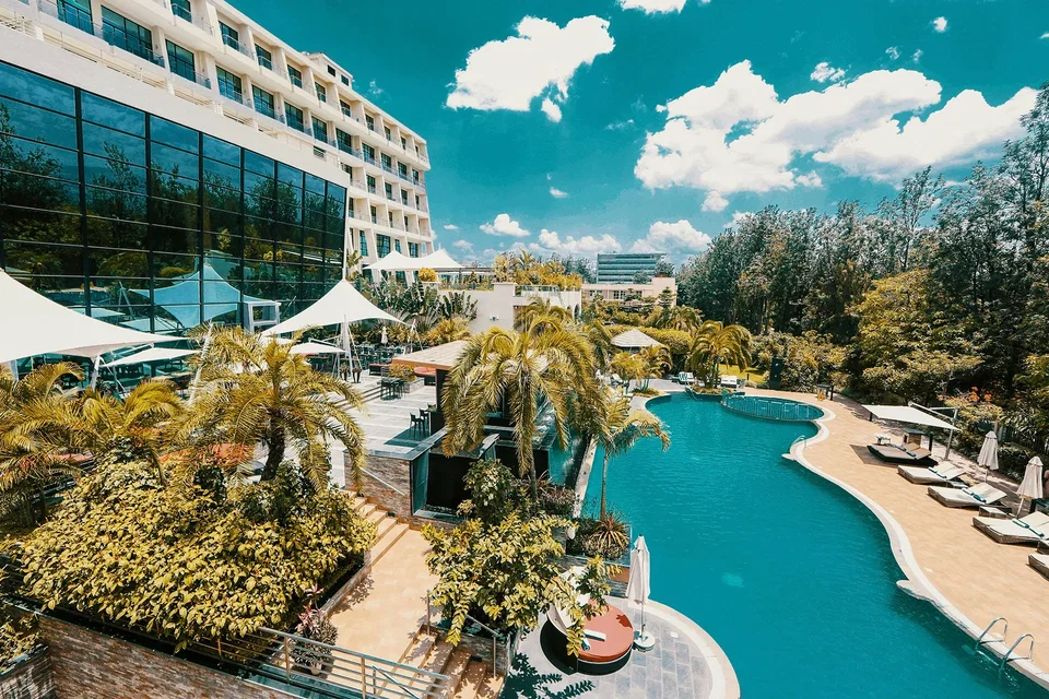 The 48-Hour Bleisure Trip: How to Turn a Business Trip Into a Mini Holiday