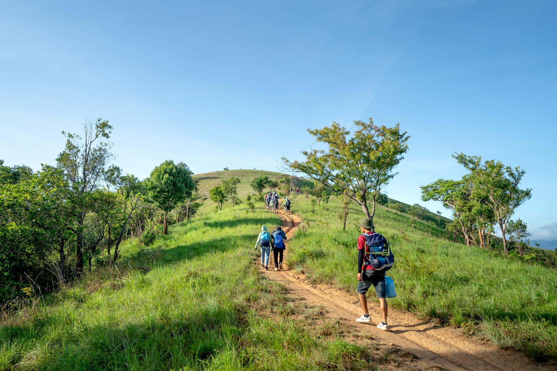 Hikers walk up a section of Ngong Hills. Photo by Quang Nguyen Vinh.